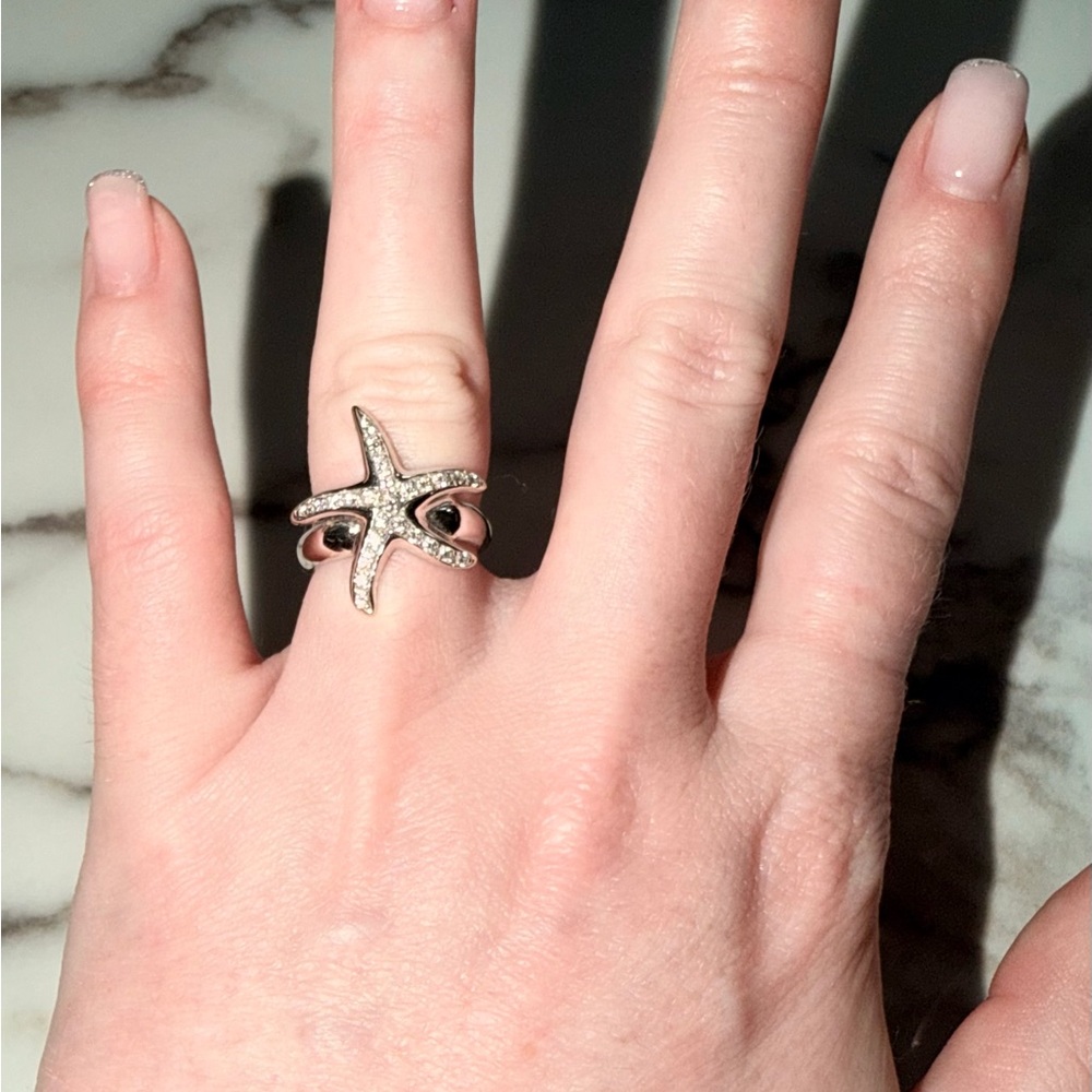 14K White Gold Starfish Diamond Ring Like New
